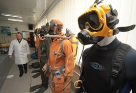 Model lessons on the underwater welding