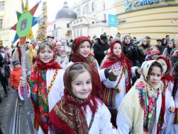 Christmas procession with the star