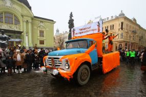 Участники парада Маланок