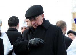 Николай Азаров