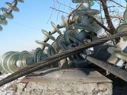 Разобранная опора магистральной линии