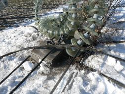 Разобранная опора магистральной линии