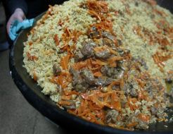 Традиційне частування свята Маулід ан-Набі - плов