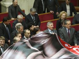 Deputies from the "BYT-Fatherland" unfurled a poster with a portrait of Timoshenko