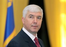 Dmitriy Salamatin