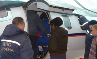 Rescuers of Ministry emergency of measures near the special medical airplane