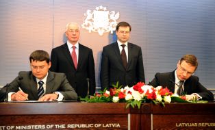 Nikolay  Azarov, Illya Shevlyak, Andris Ozols  and Valdis Dombrovskis