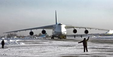 AN-124-100M "Ruslan"