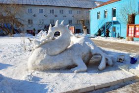 Snow sculpture of tortoise