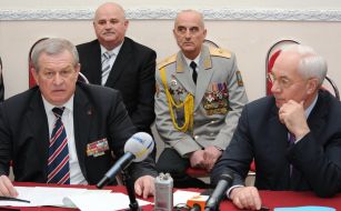 Nikolay Azarov and Sergey Chervonopiskiy