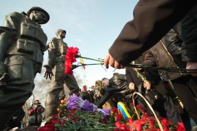 Laying-on flowers ceremony