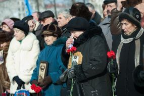 Honoring the memory of fallen soldiers-internationalists
