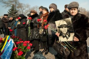 Honoring the memory of fallen soldiers-internationalists