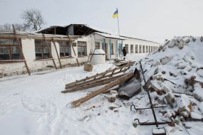 Зруйнована будівля школи