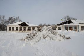 Зруйнована будівля школи
