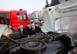 Viktor Yanikovich at plant