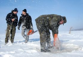 Акция по предупреждению заморных явлений у рыбы