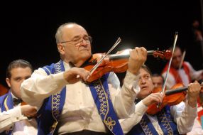 Budapest gipsy symphonic orchestra