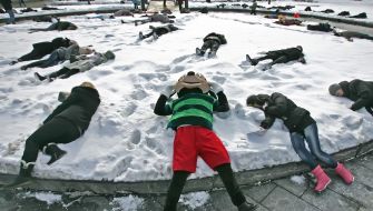 Participants of flesh mob An alcohol kills