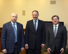 Aleksandr Turchinov, Jacek Protasiewicz and Grigoriy Nemyrya