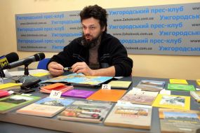 Антон Кротов