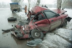 Пошкоджений автомобіль Daewoo Lanos