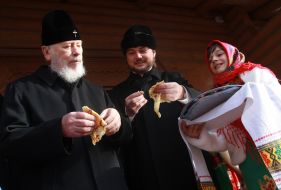 Metropolitan Vladimir (Sabodan) and archbishop Aleksandr (Drabinko)