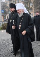 Metropolitan Vladimir (Sabodan) and archbishop Aleksandr (Drabinko)