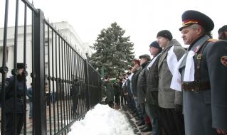 Участники Марша защитников Отечества