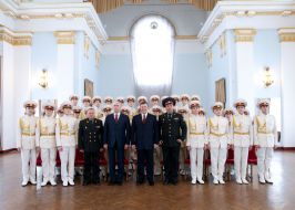 Dmitriy Salamatin and Viktor Yanukovich photographed for memory