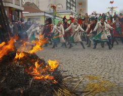 Участники празднования Масленицы