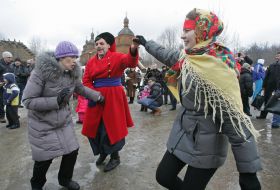 Учасники святкування Масляної