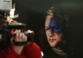 The photo Seamus Murphy, "Julian Assange"
