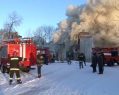 Fire at furniture stores