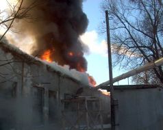 Fire at furniture stores