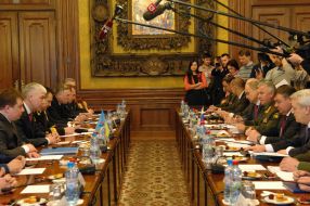 Dmitriy Salamatin and Anatoliy Serdyukov