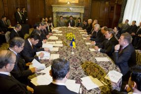 Takahiro Yokomiti and Vladimir Litvin