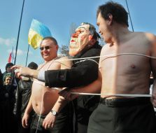 Participants of the theatricalized action