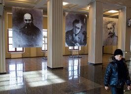 Reproductions of pictures with representing Shevchenko 