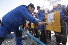 Participant of competition of sanitary technician