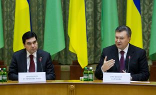 Gurbanguly Berdуmuhamedov and Viktor Yanukovich
