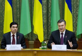 Gurbanguly Berdуmuhamedov and Viktor Yanukovich