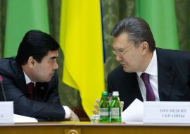 Gurbanguly Berdуmuhamedov and Viktor Yanukovich