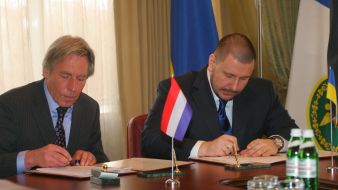 Aleksandr Klimenko and Hans van der Vlist