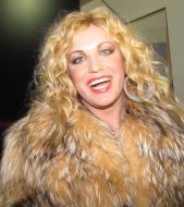 Transvestite diva Monroe