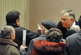 Petr Simonenko communicates with residents of the city