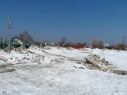 Торосы на берегу Азовского моря