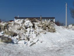 Торосы на берегу Азовского моря