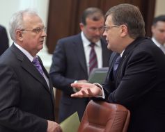 Anatoliy Bliznyuk and Konstantin Grishenko