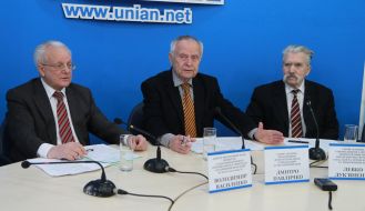 Vladimir Vasilenko, Dmitriy Pavlychko and Levko Lukyanenko